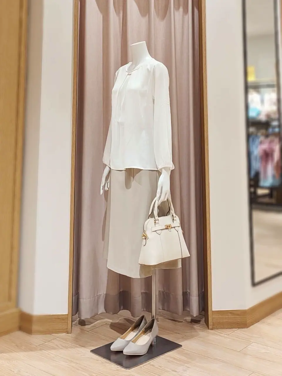 ANY SIS 岩田 コーディネート画像