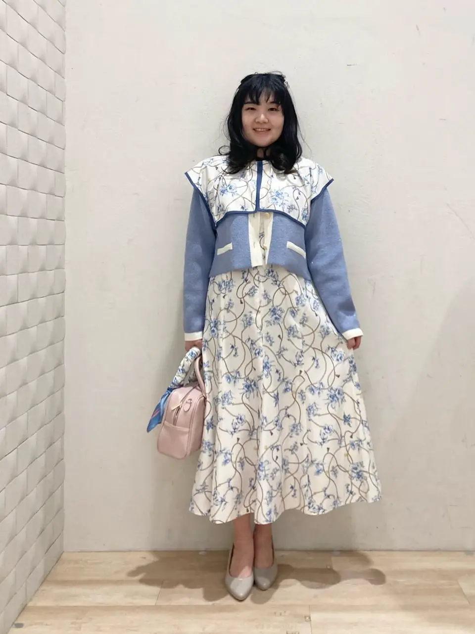 ANY SIS 川根　彩 コーディネート画像