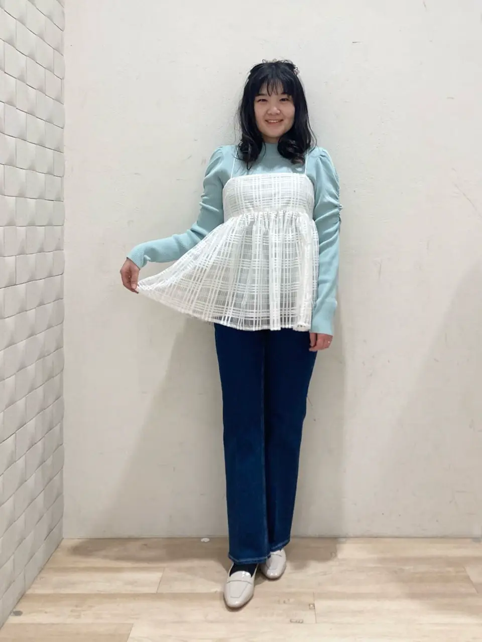 ANY SIS 川根　彩 コーディネート画像