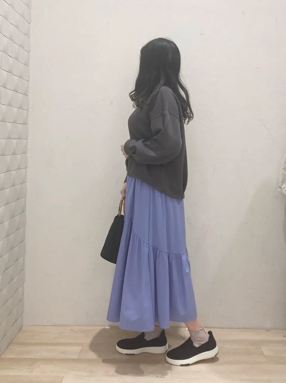 ANY SIS 川根　彩 コーディネート画像