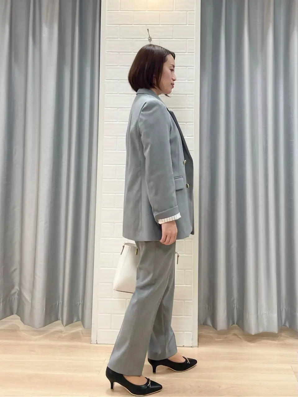 ANY SIS 丸岡 コーディネート画像