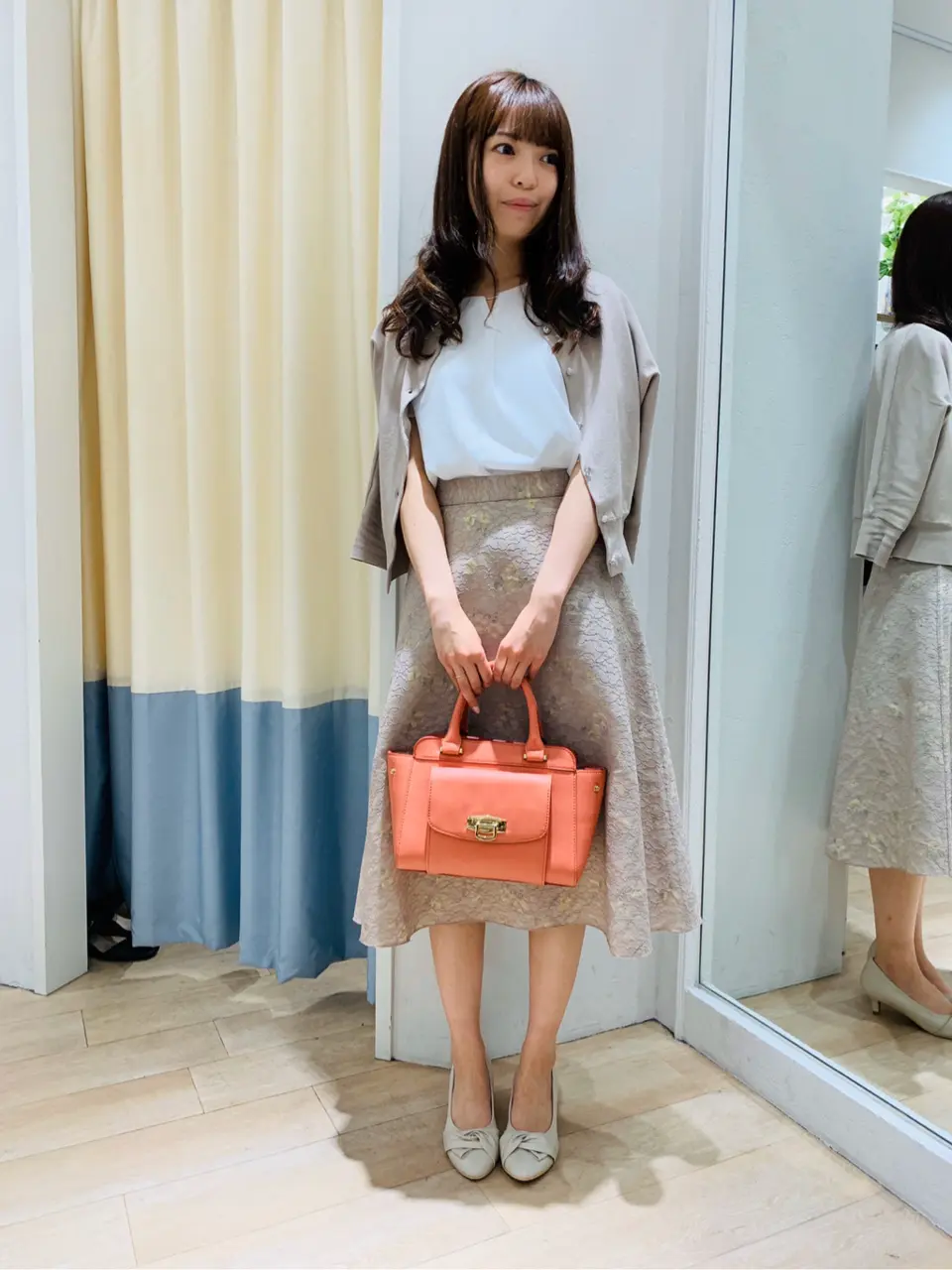 ANY SIS スタッフ コーディネート画像