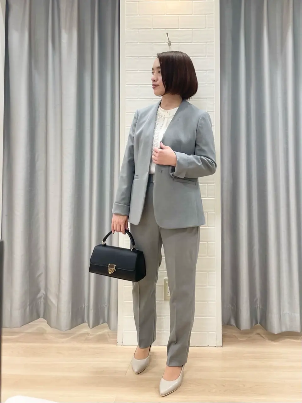 ANY SIS 丸岡 コーディネート画像