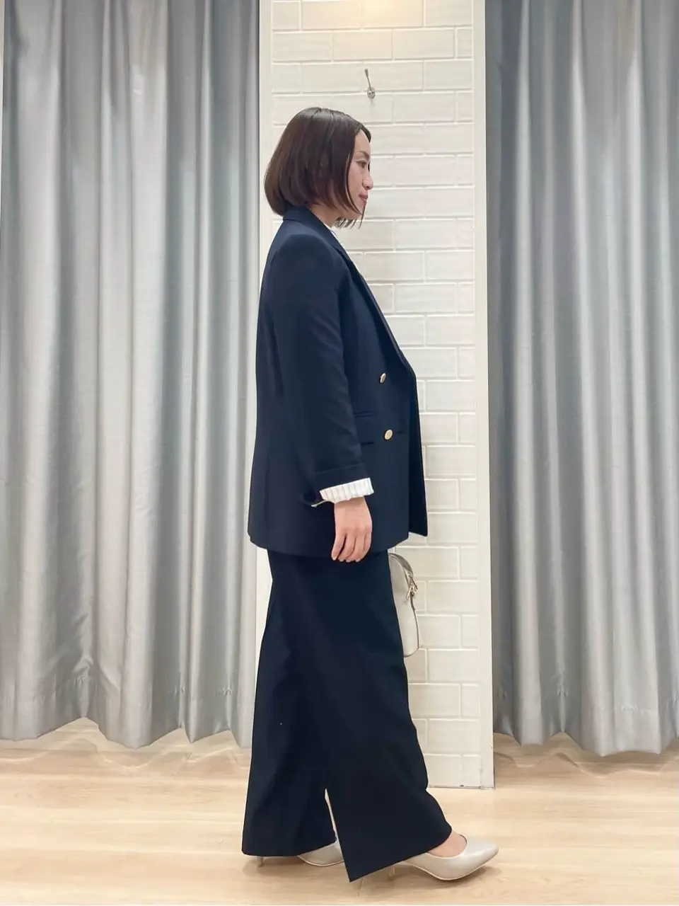 ANY SIS 丸岡 コーディネート画像