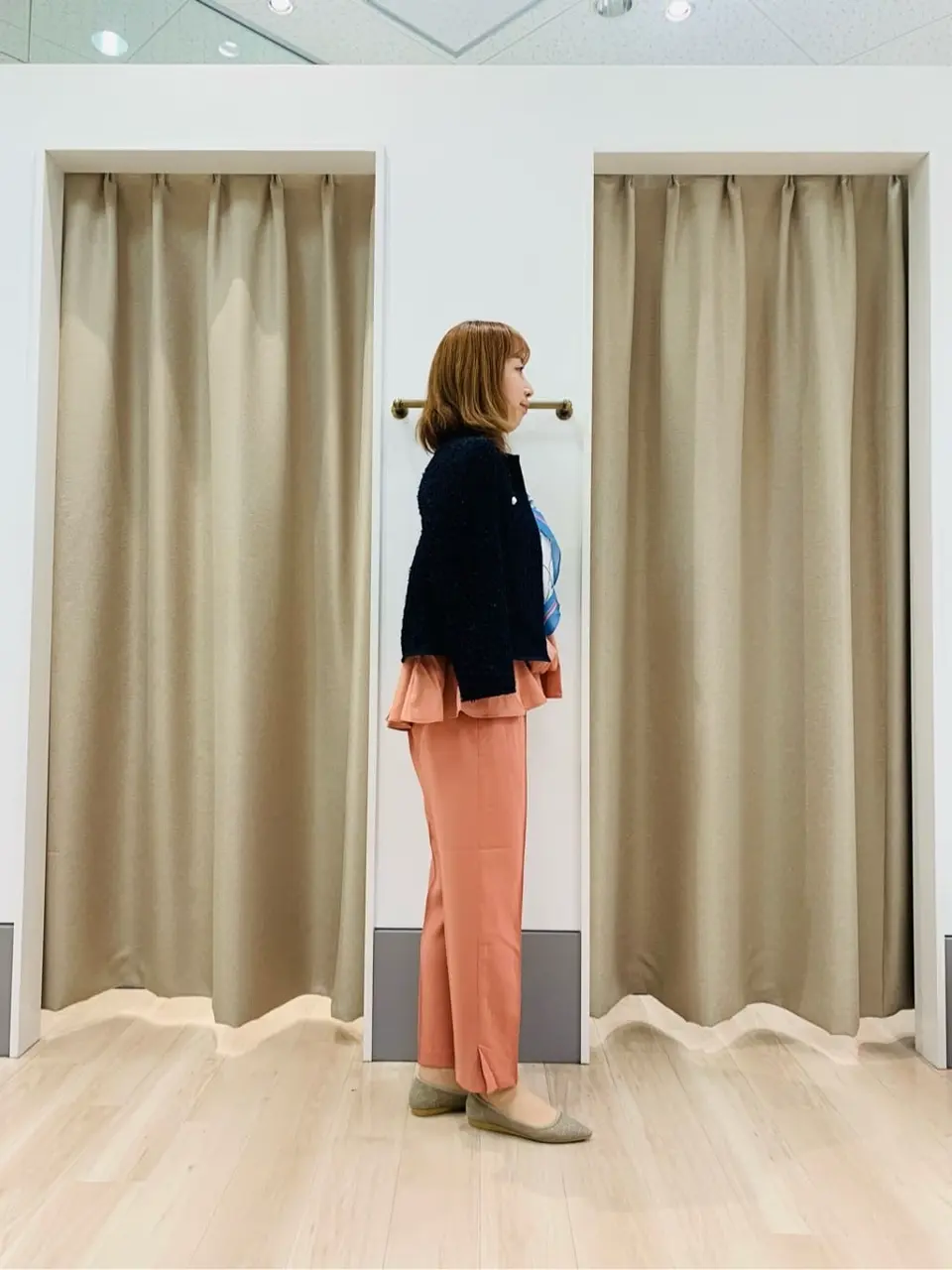 ANY SIS スタッフ コーディネート画像