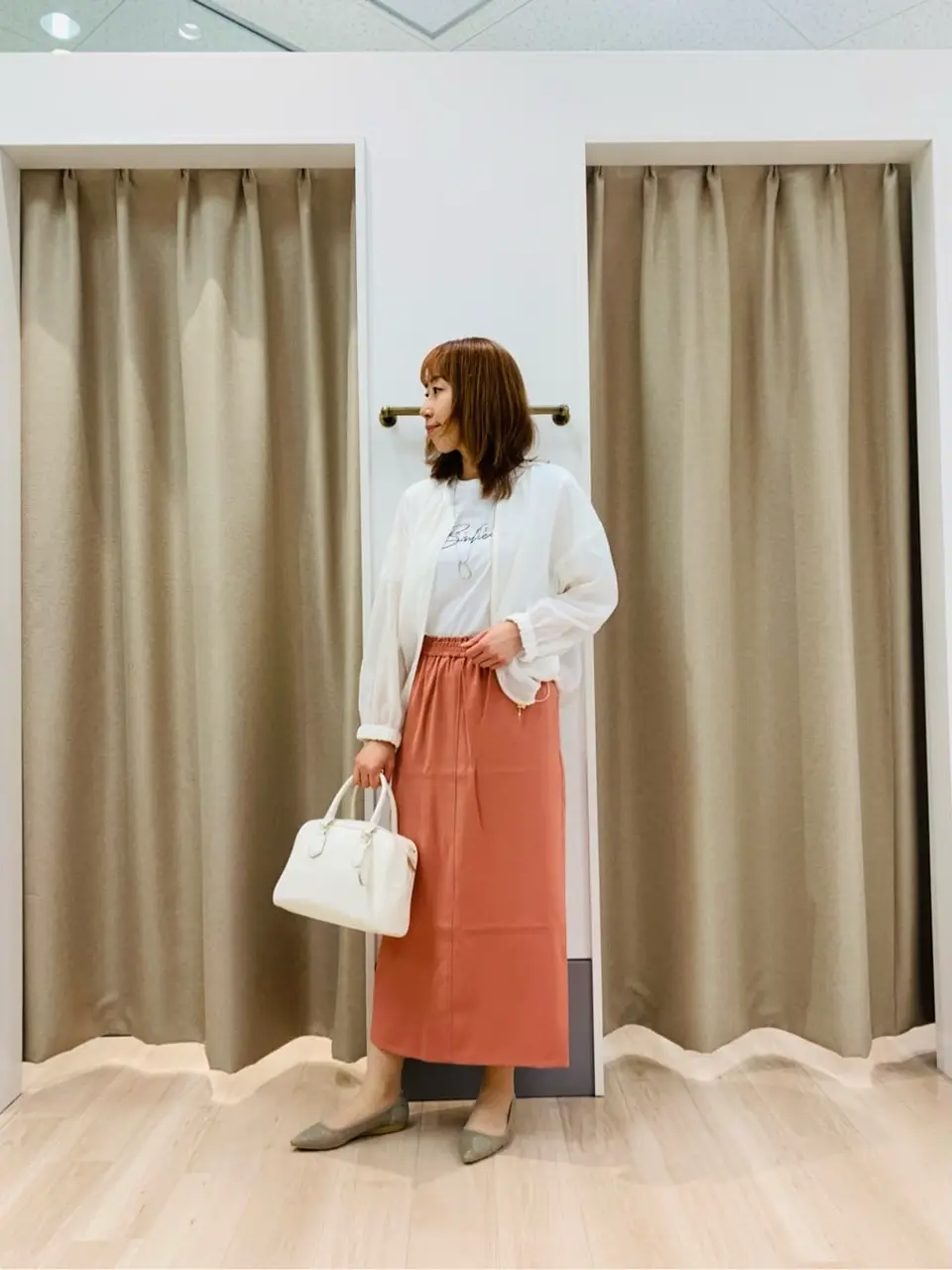 ANY SIS スタッフ コーディネート画像