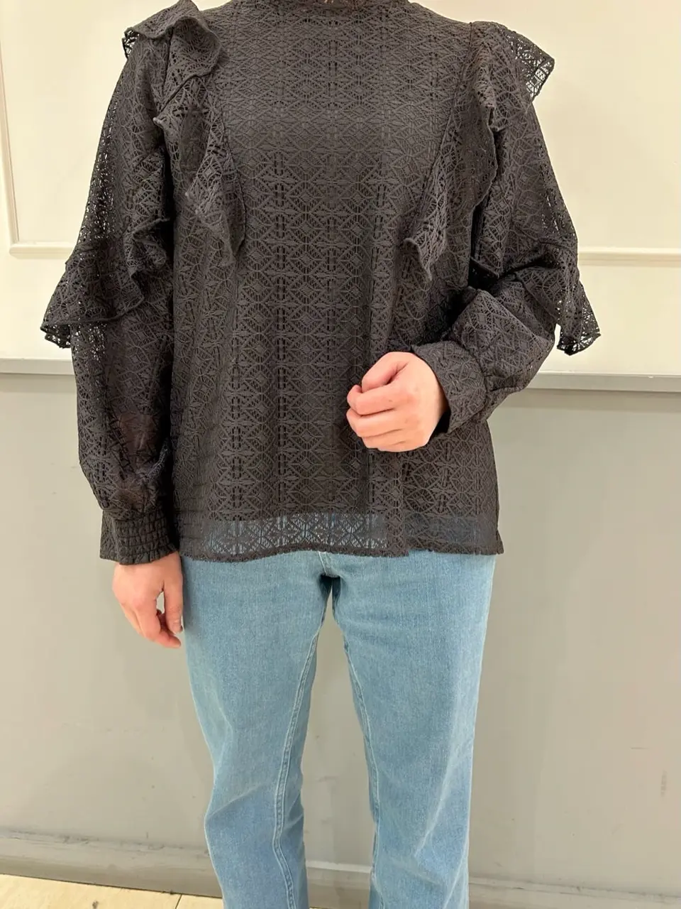 ANY SIS 咲本 コーディネート画像