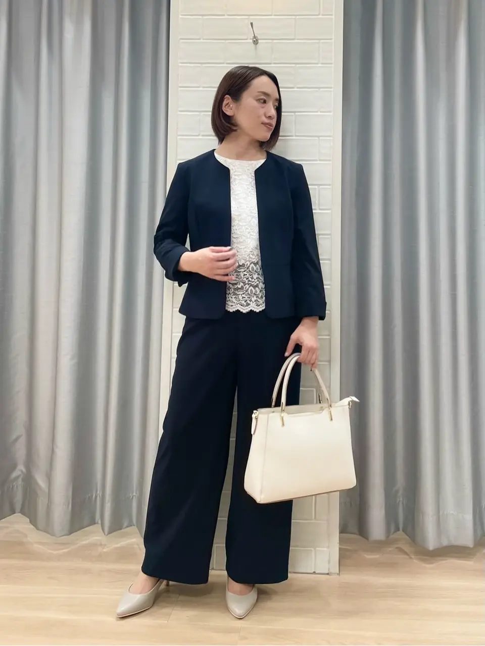 ANY SIS 丸岡 コーディネート画像