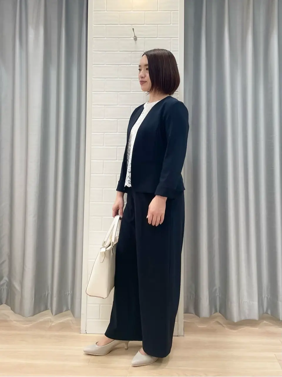 ANY SIS 丸岡 コーディネート画像