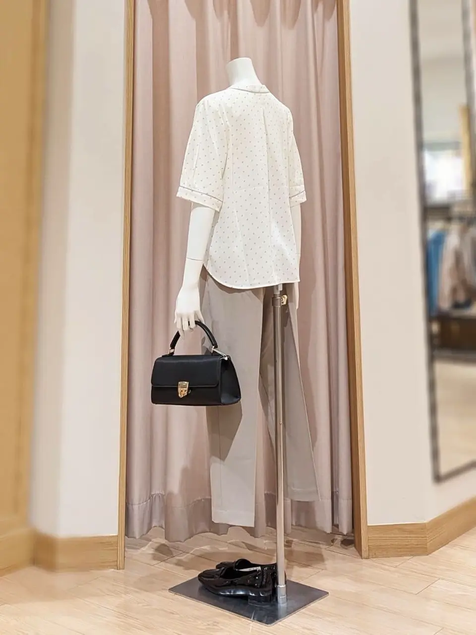 ANY SIS 岩田 コーディネート画像