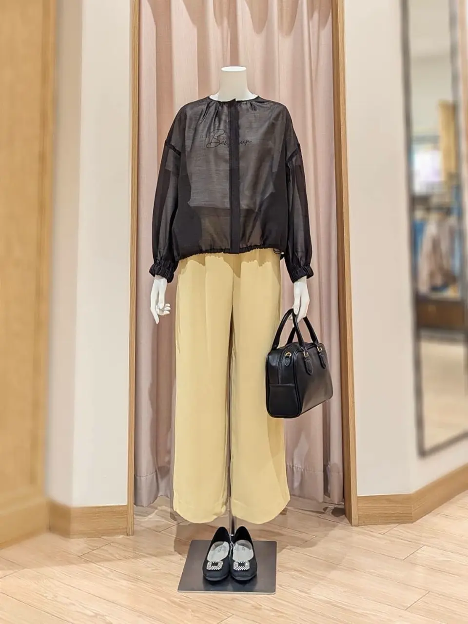 ANY SIS 岩田 コーディネート画像