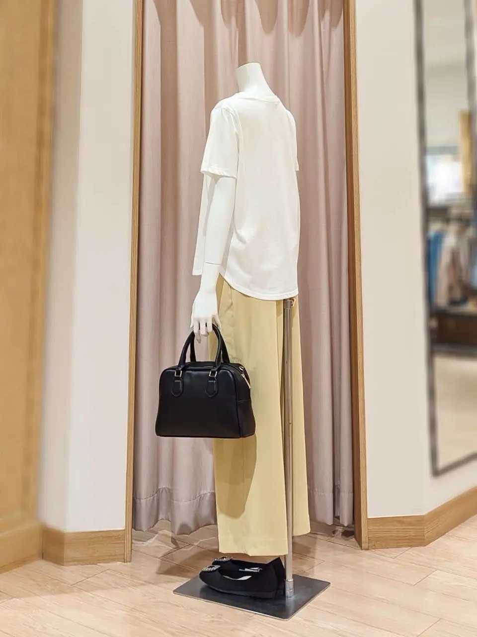 ANY SIS 岩田 コーディネート画像