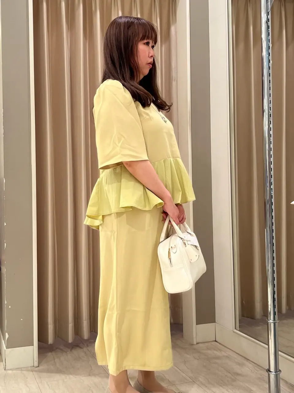 ANY SIS 新井 コーディネート画像