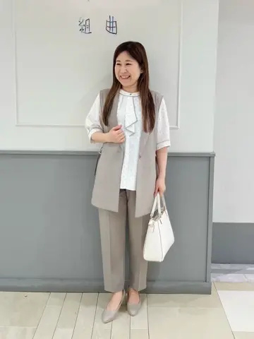 ANY SIS スタッフ コーディネート画像