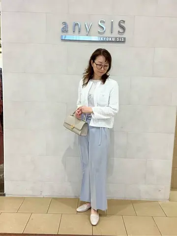 ANY SIS スタッフ コーディネート画像