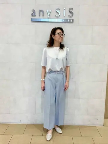 ANY SIS スタッフ コーディネート画像