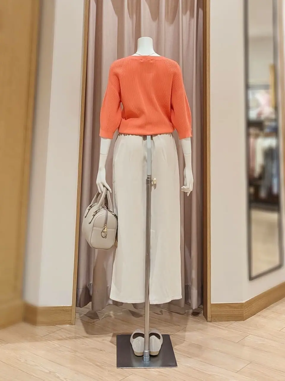 ANY SIS 岩田 コーディネート画像