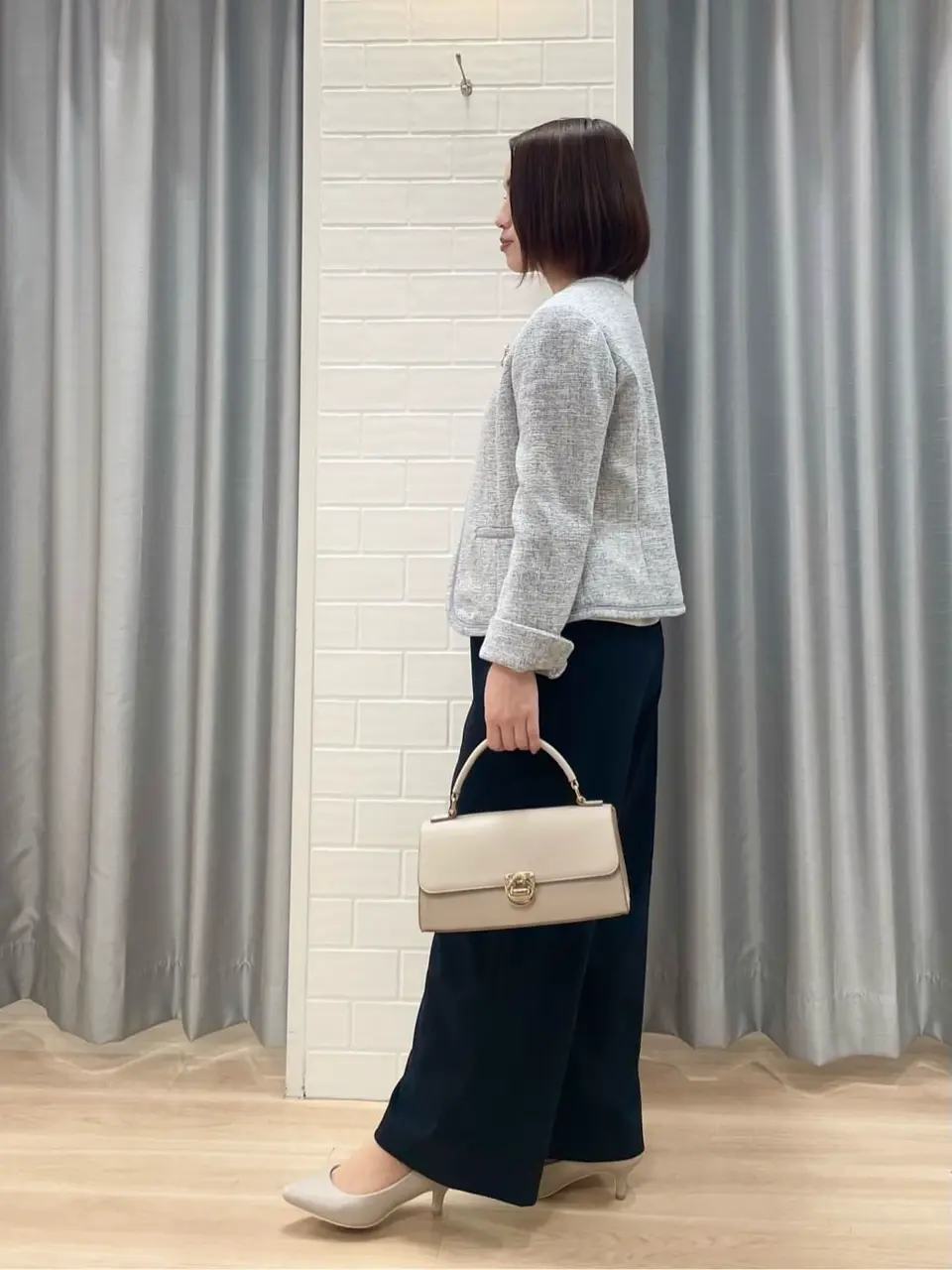 ANY SIS 丸岡 コーディネート画像