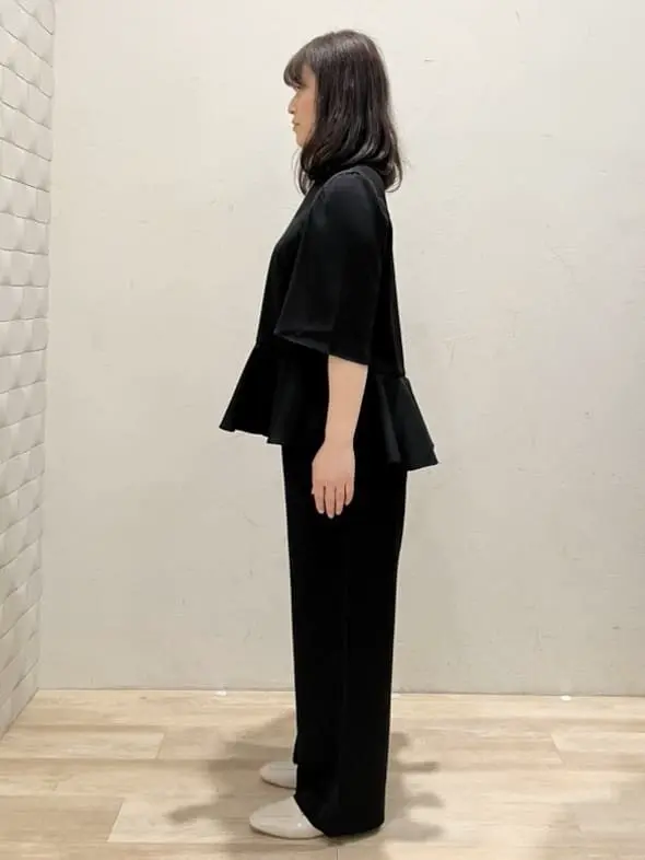 ANY SIS 西出 コーディネート画像