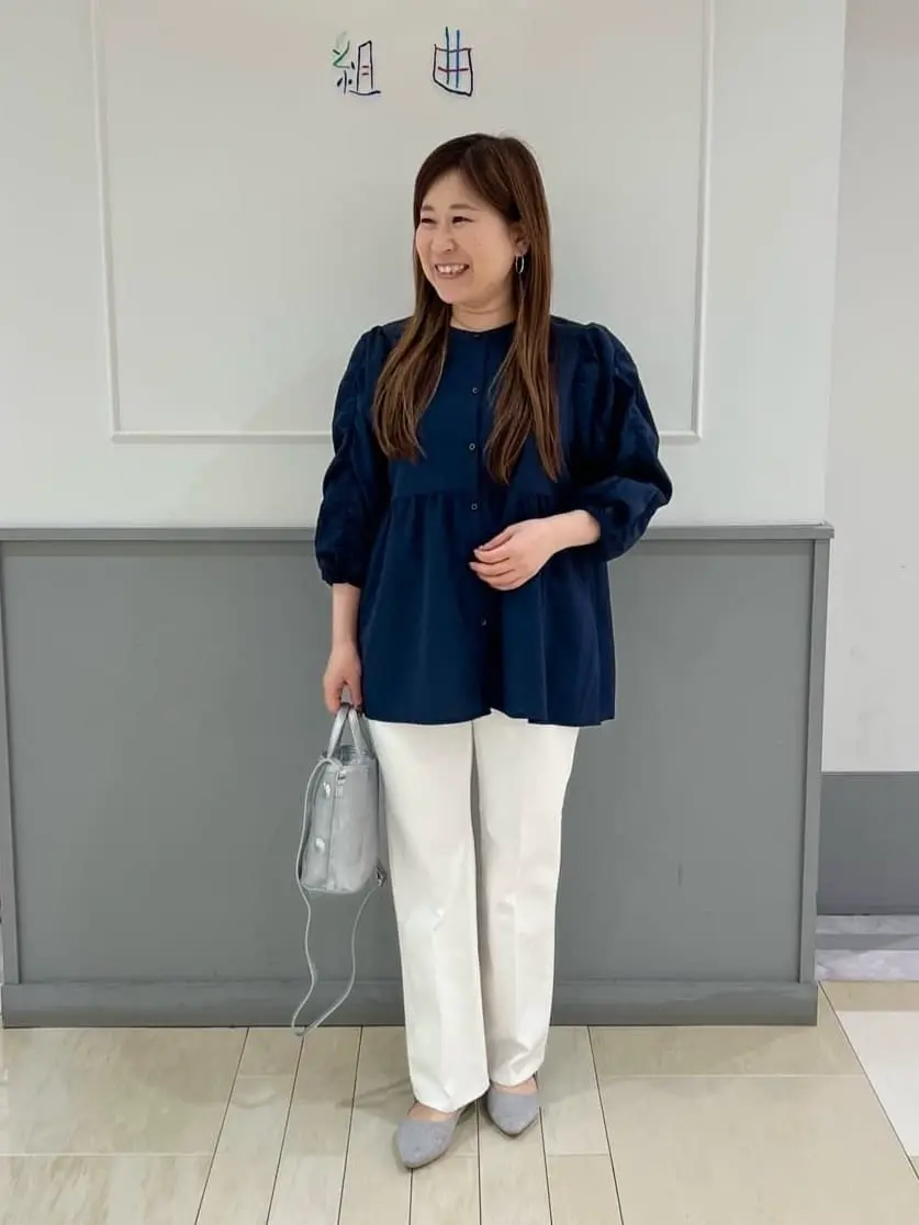 ANY SIS スタッフ コーディネート画像