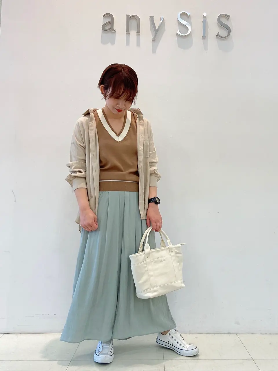 ANY SIS スタッフ コーディネート画像