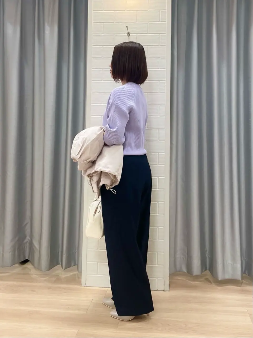 ANY SIS 丸岡 コーディネート画像