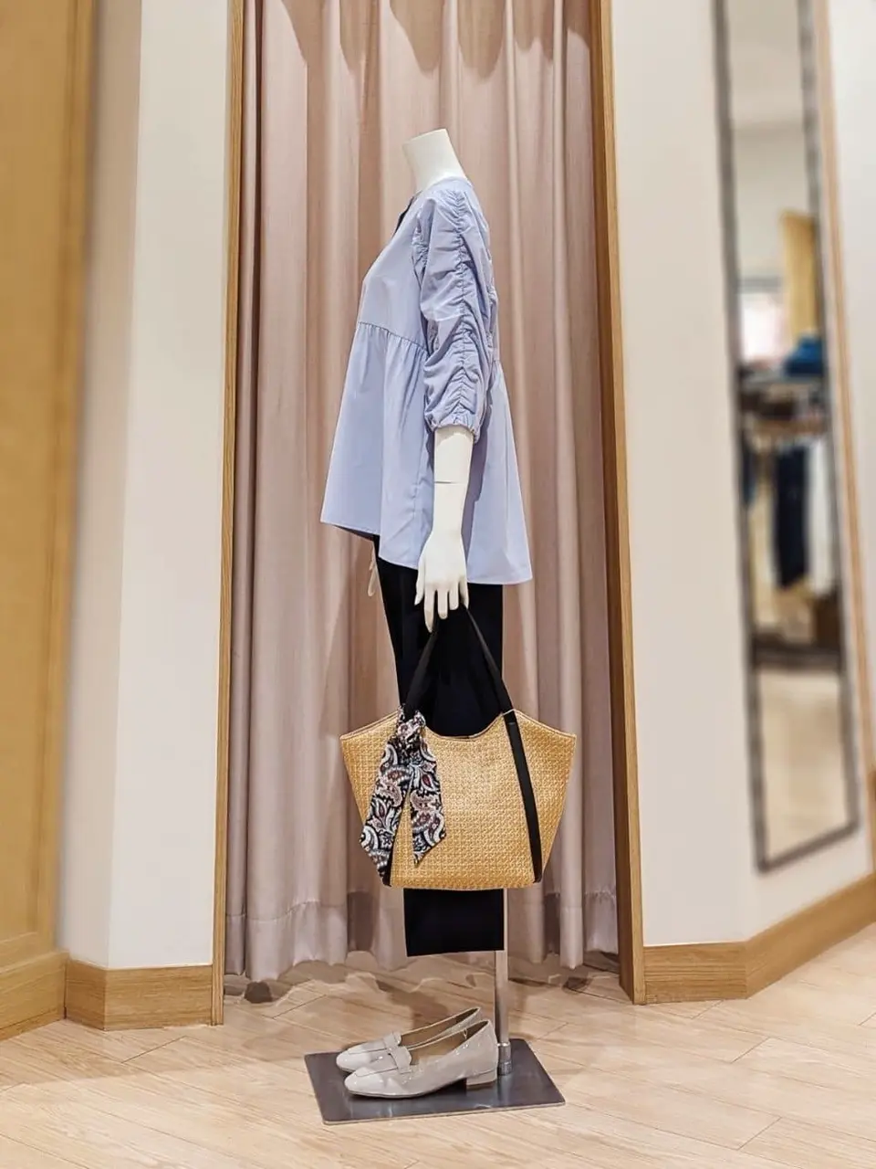 ANY SIS 岩田 コーディネート画像