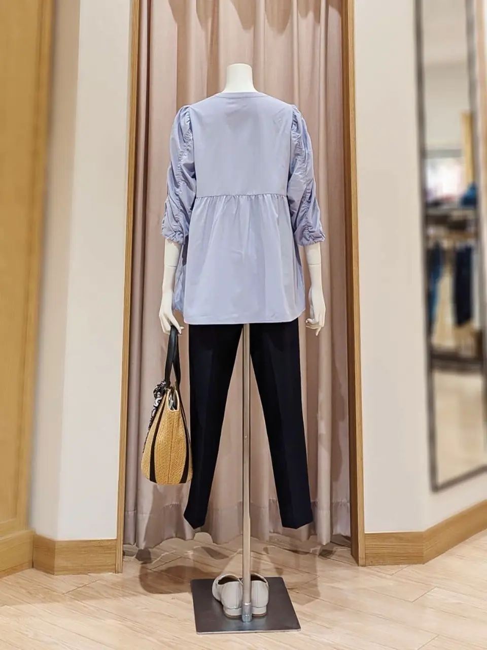 ANY SIS 岩田 コーディネート画像