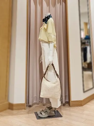 ANY SIS 岩田 コーディネート画像