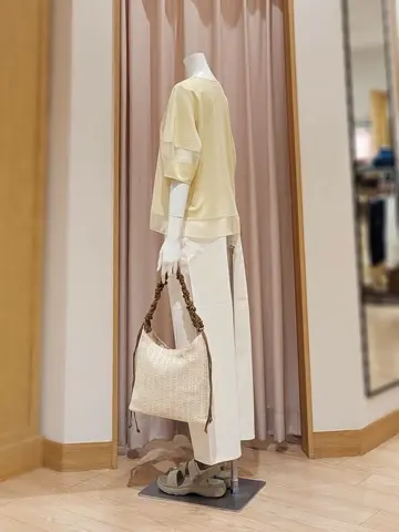 ANY SIS 岩田 コーディネート画像