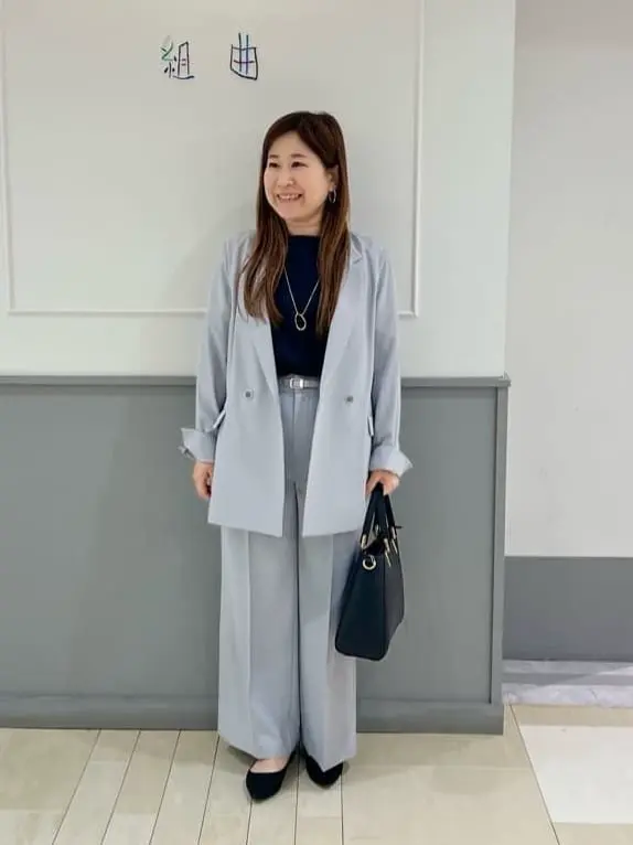 ANY SIS スタッフ コーディネート画像