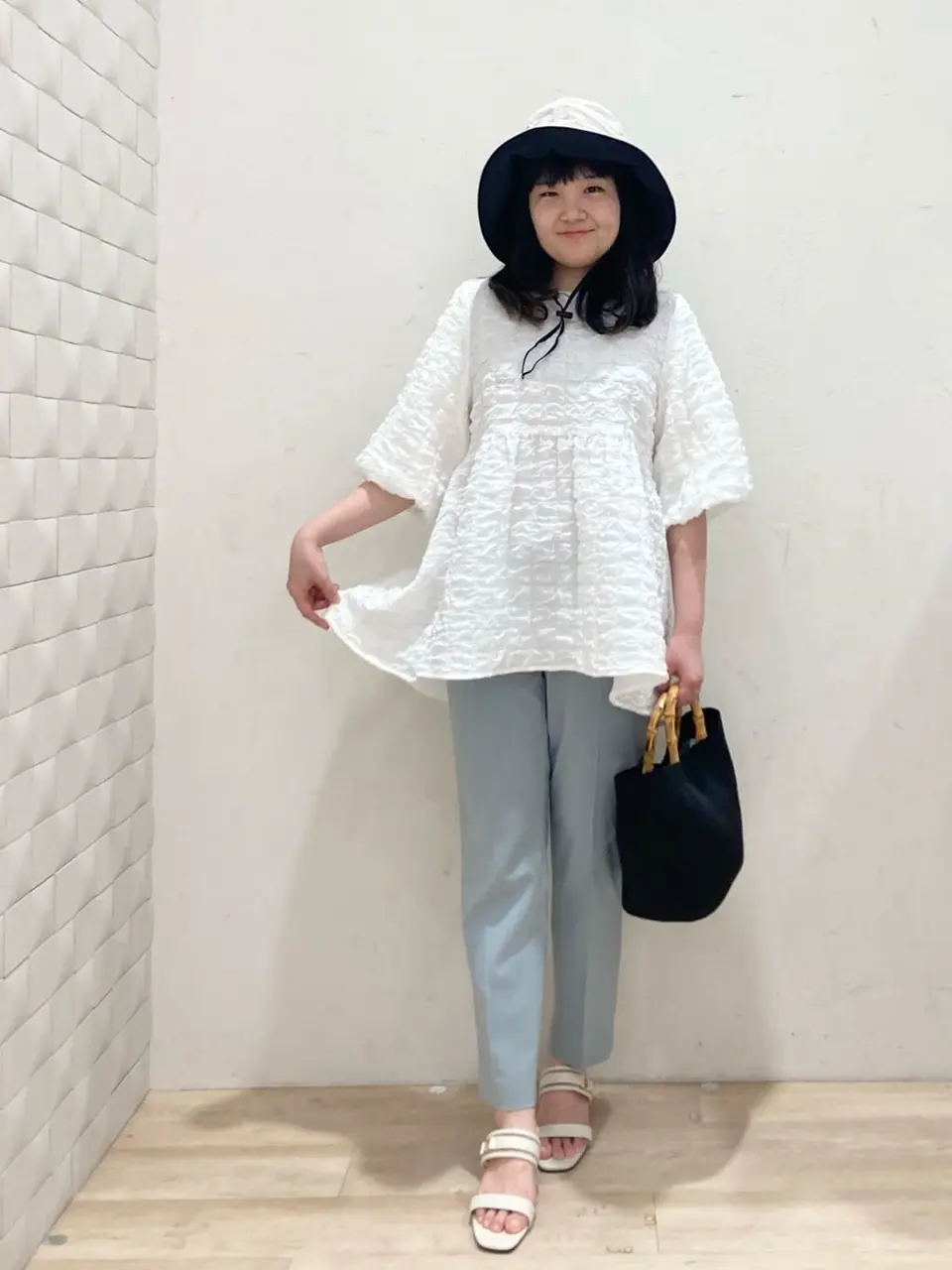 ANY SIS 川根　彩 コーディネート画像