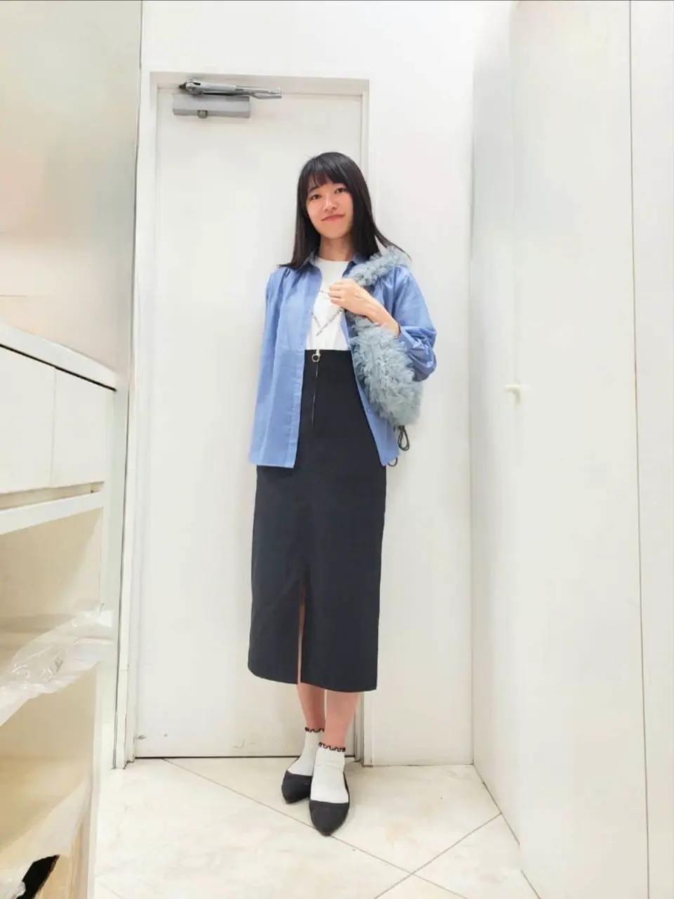 ANY SIS スタッフ コーディネート画像