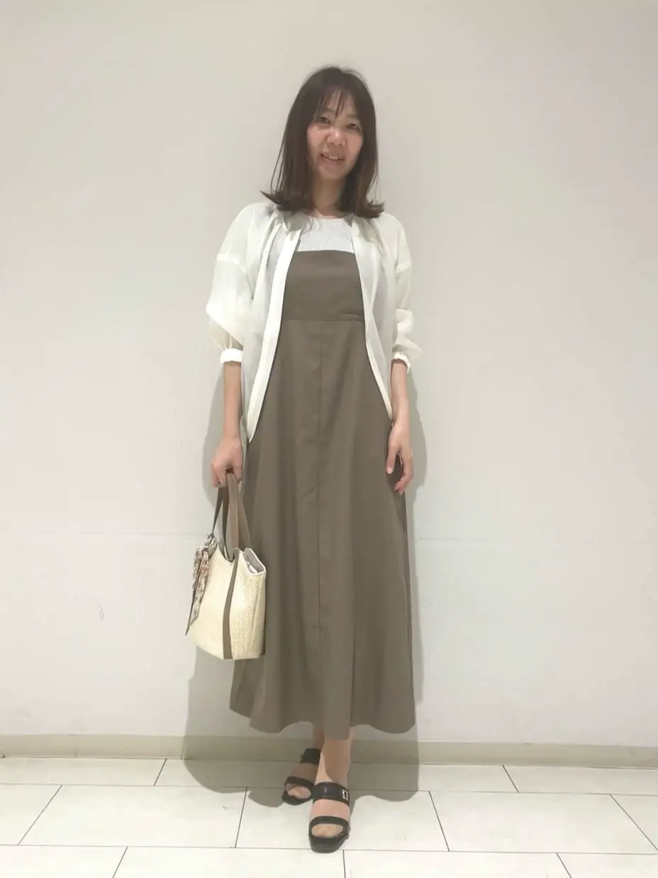 ANY SIS 小山 コーディネート画像