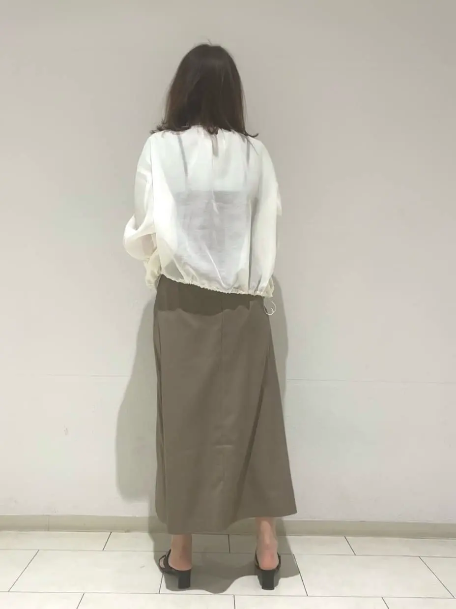 ANY SIS 小山 コーディネート画像