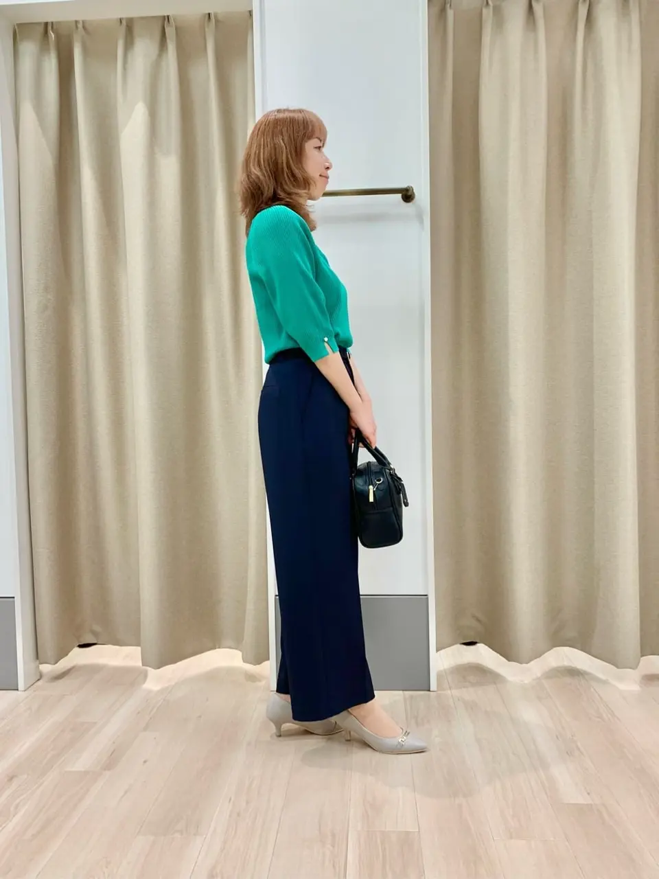 ANY SIS スタッフ コーディネート画像