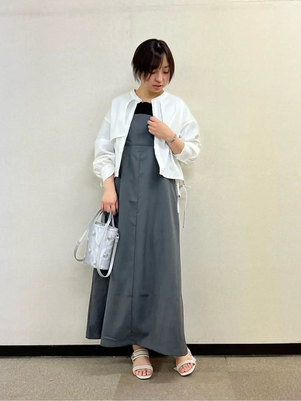 ANY SIS 村上 コーディネート画像