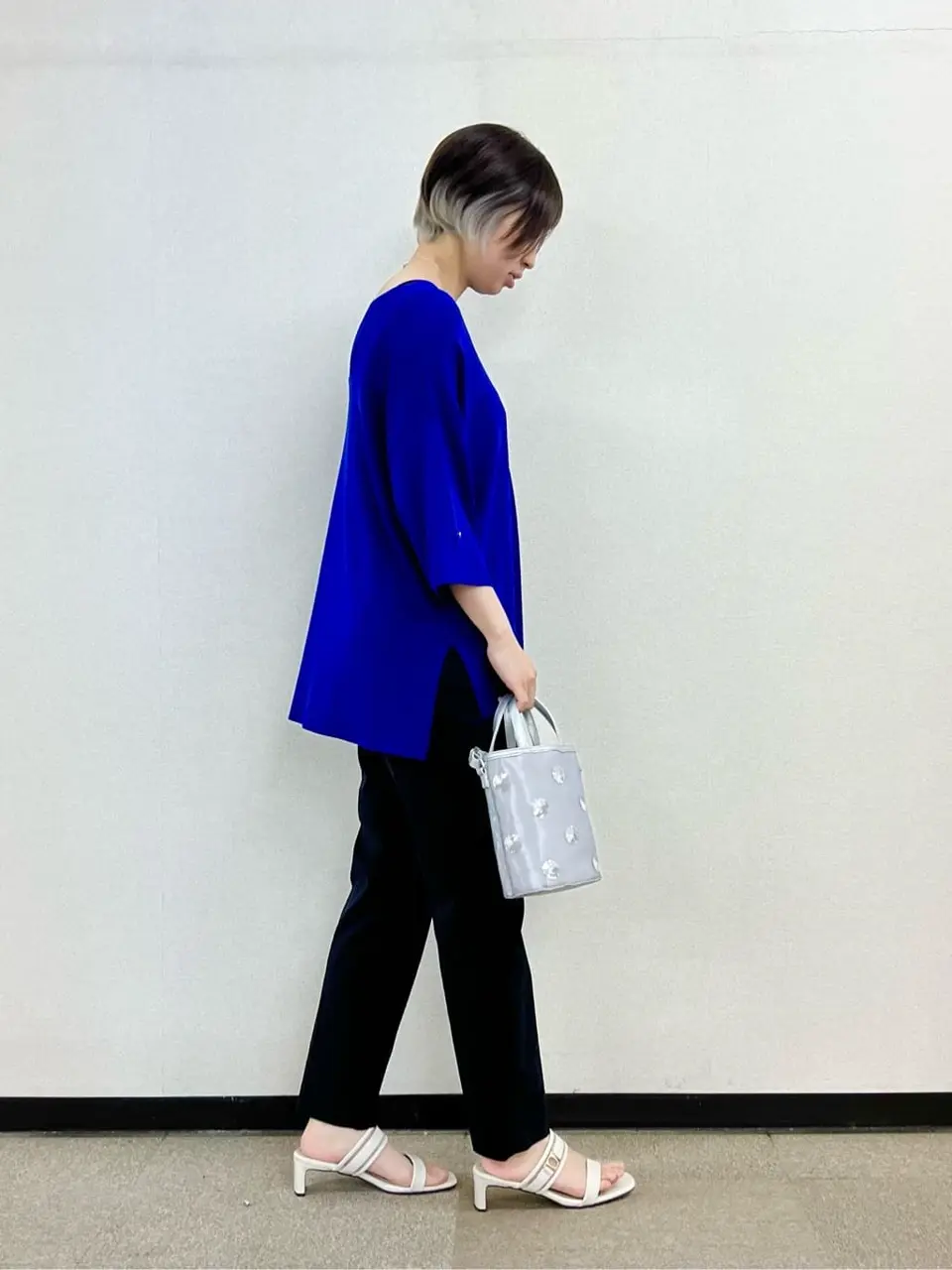 ANY SIS 村上 コーディネート画像