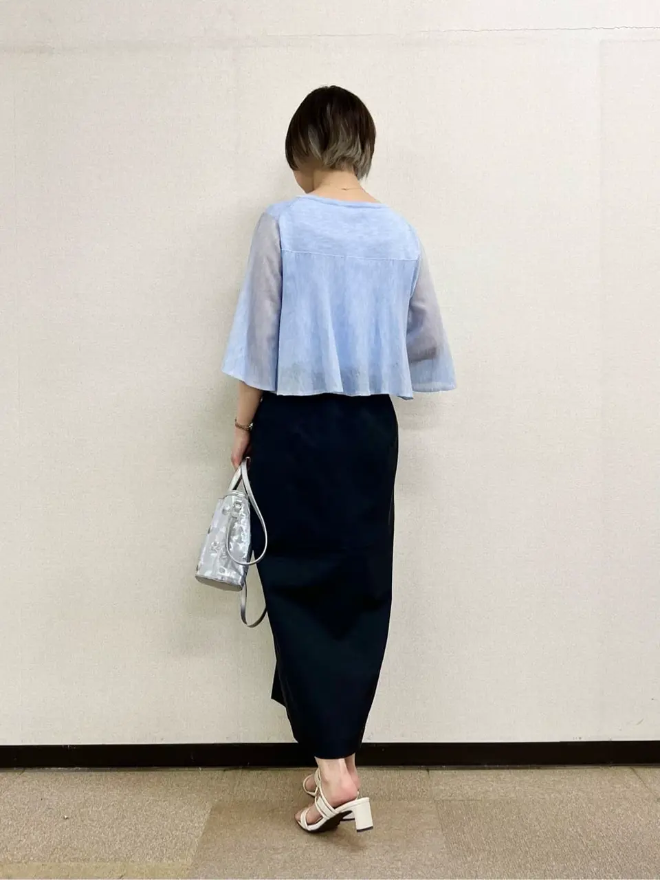 ANY SIS 村上 コーディネート画像