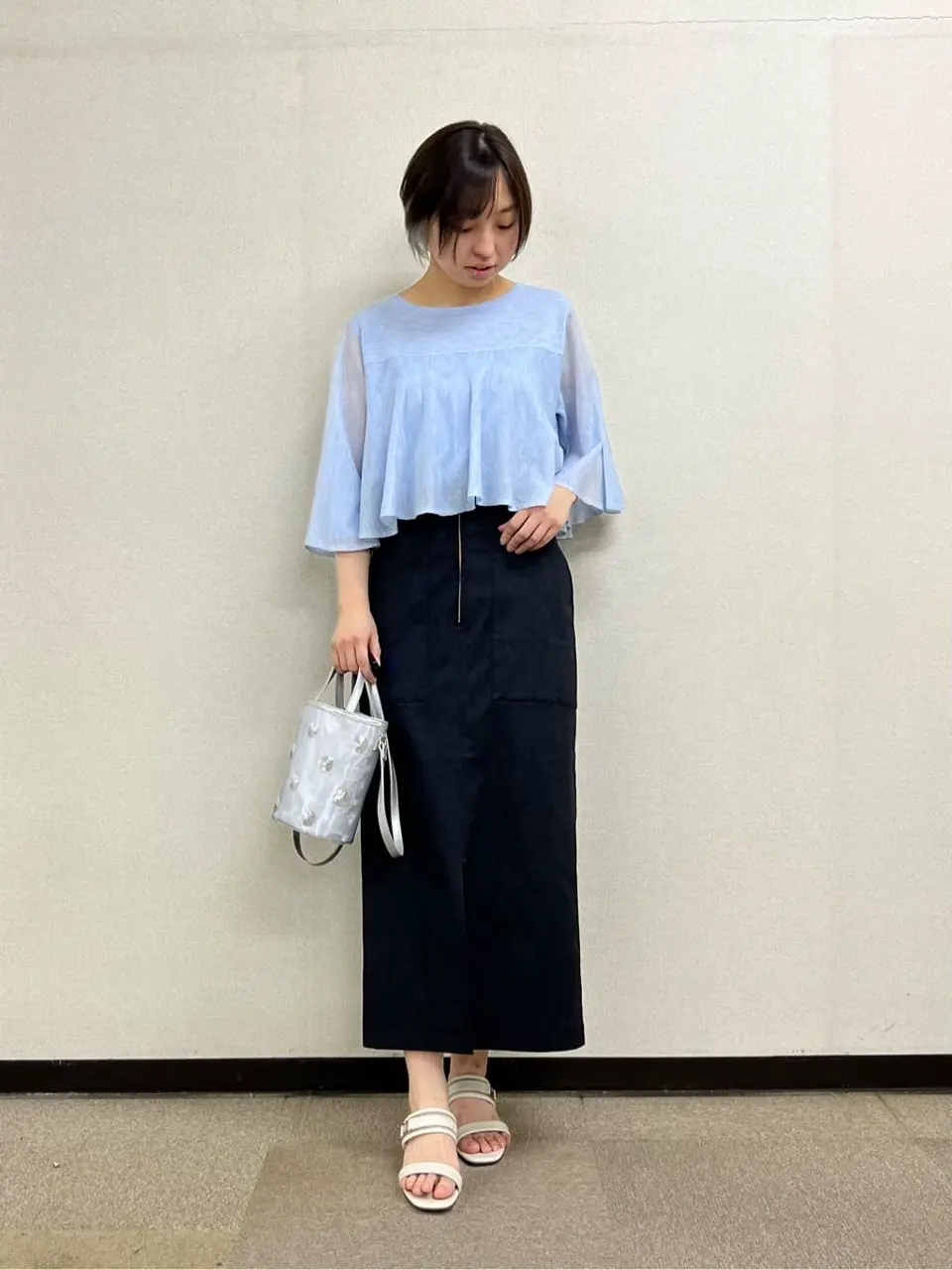 ANY SIS 村上 コーディネート画像