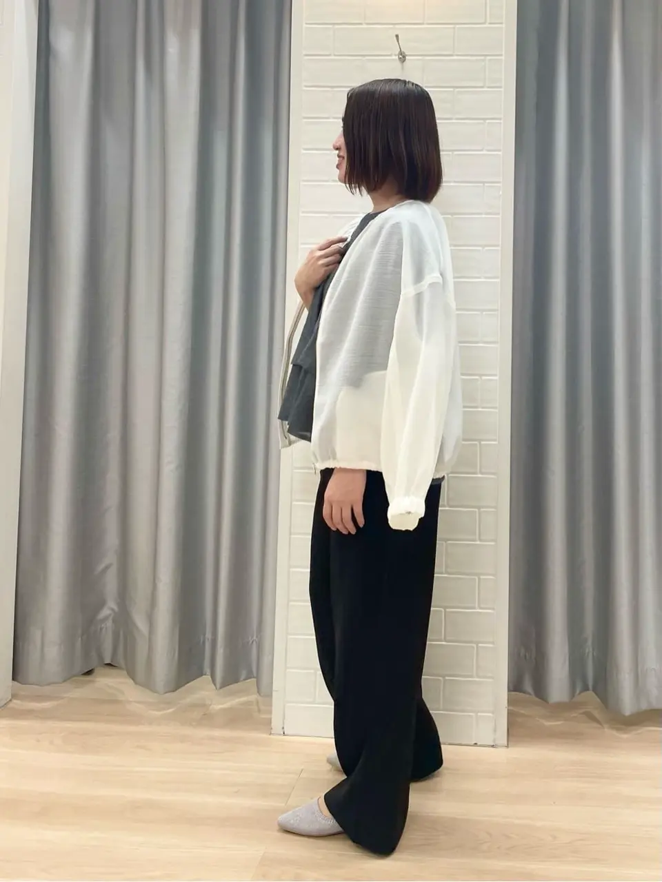 ANY SIS 丸岡 コーディネート画像