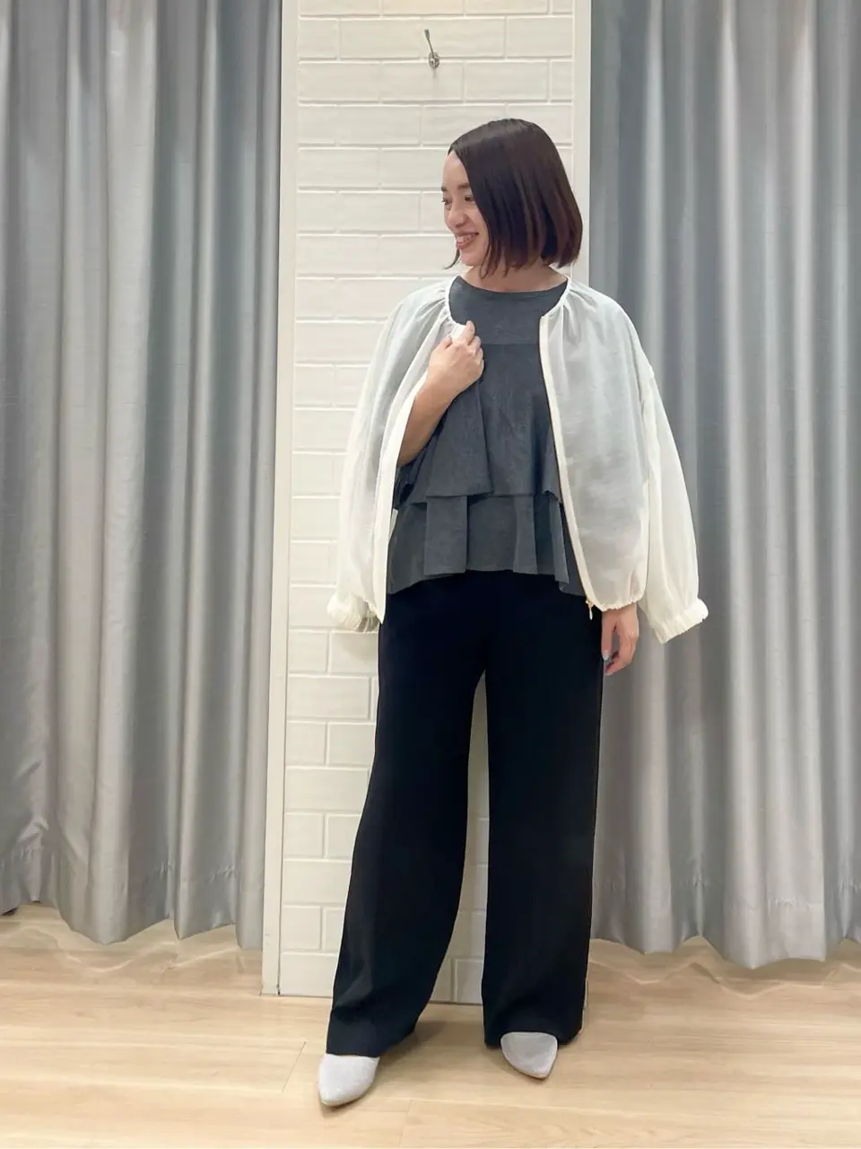 ANY SIS 丸岡 コーディネート画像