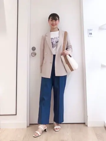 ANY SIS スタッフ コーディネート画像