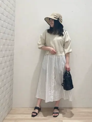 ANY SIS 川根　彩 コーディネート画像