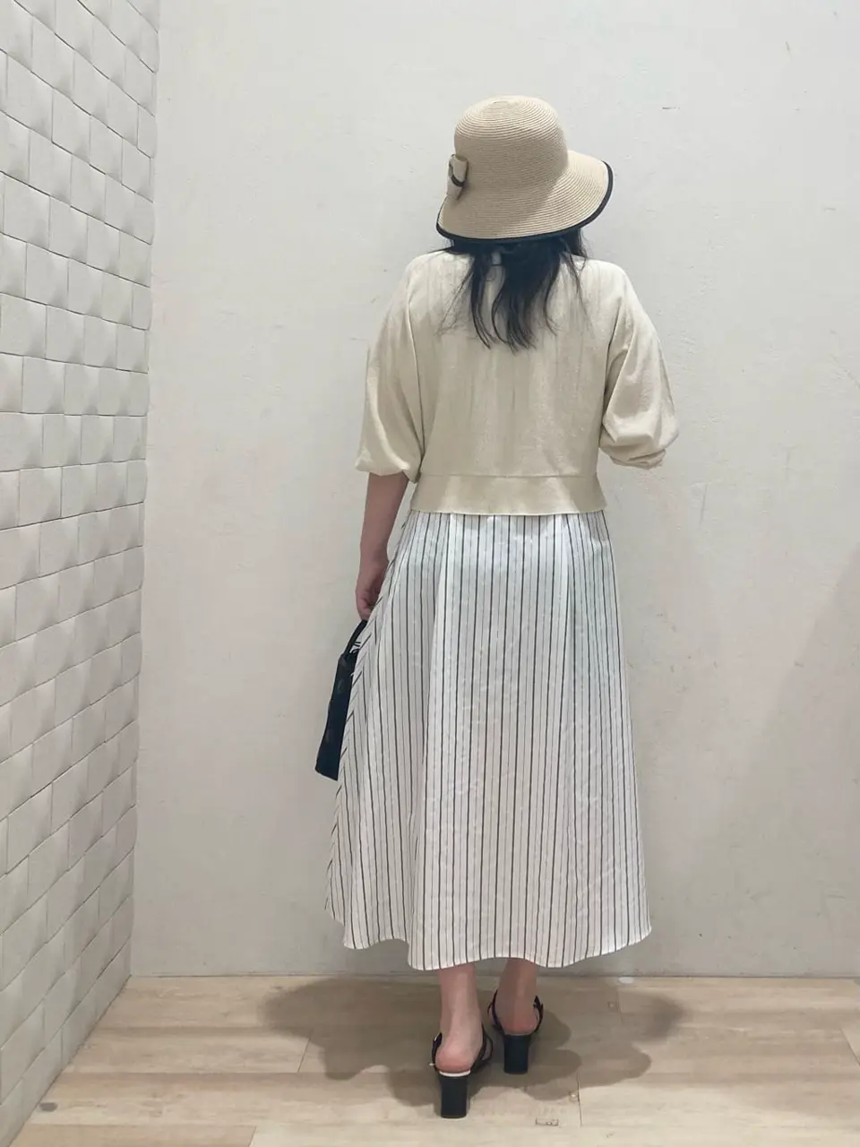 ANY SIS 川根　彩 コーディネート画像