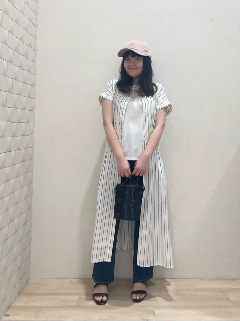 ANY SIS 川根　彩 コーディネート画像