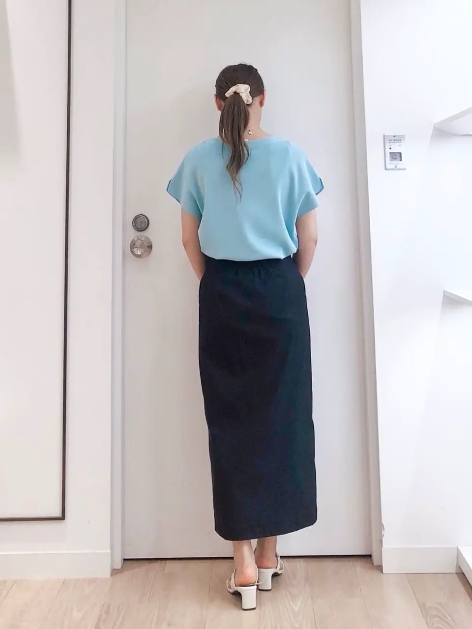 ANY SIS スタッフ コーディネート画像