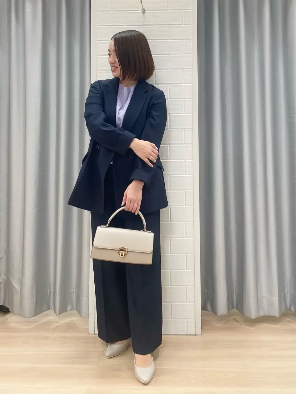 ANY SIS 丸岡 コーディネート画像