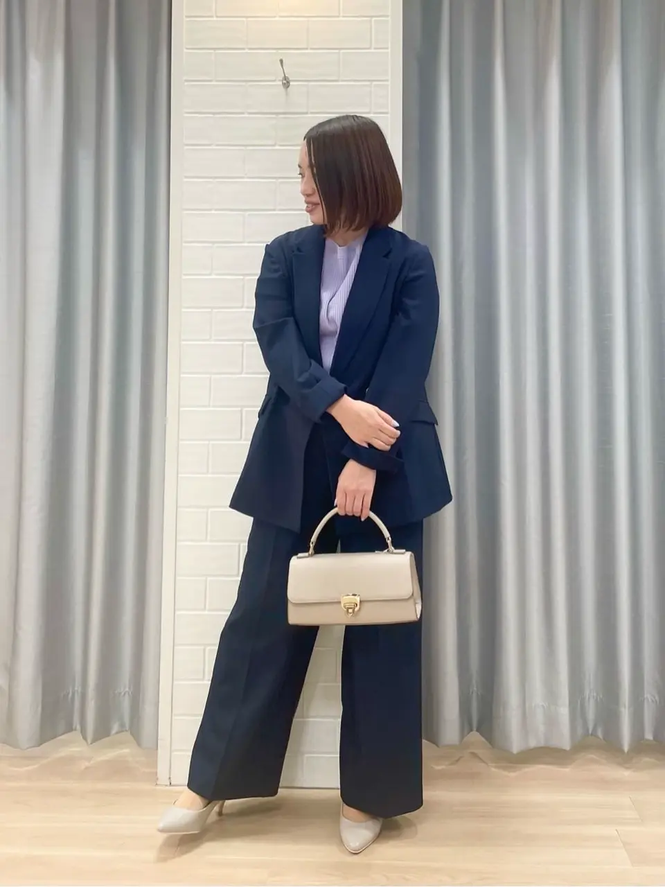 ANY SIS 丸岡 コーディネート画像