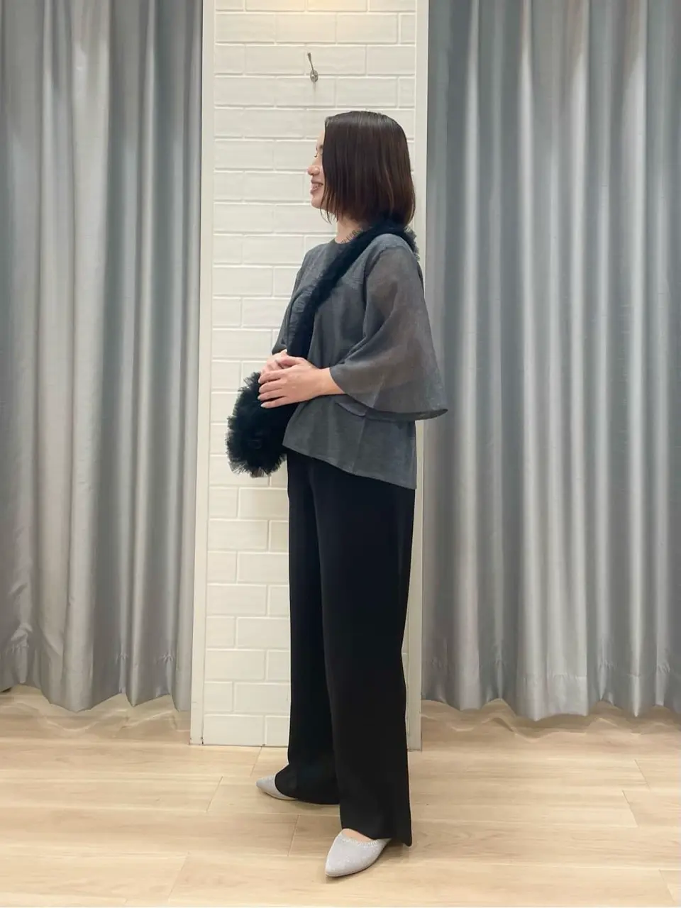 ANY SIS 丸岡 コーディネート画像